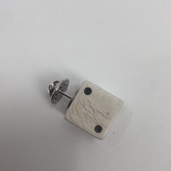 Handmade D&D dice pin - Picture 5 of 6